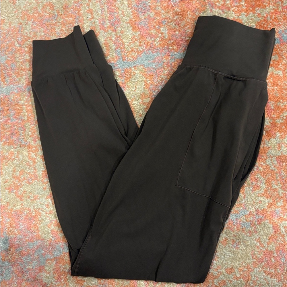 Salutation High Rise Jogger | Brown